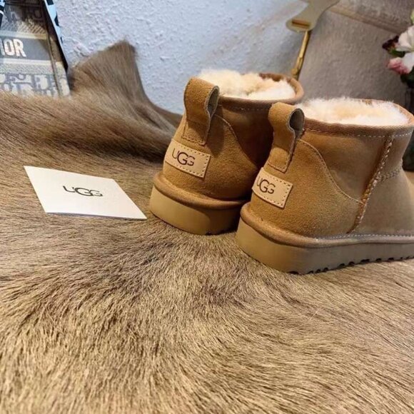 UGG Classic Ultra Mini Boots chestnut - Picture 7 of 8